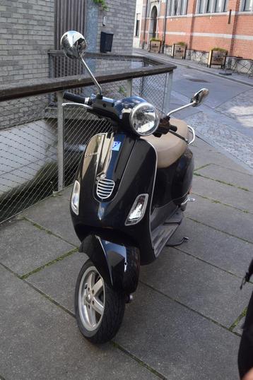vespa lx50 2009, Fietsen en Brommers, Ophalen, Gebruikt