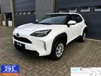 Toyota Yaris Cross 1.5 Hybrid AUTOMAAT/CAMERA/APPLECAR, Auto's, Stof, Gebruikt, Zwart, 1165 kg