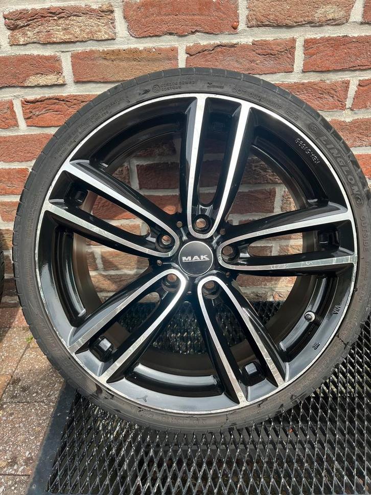 Ik verkoop mijn mak velgen +zomerbanden, Auto-onderdelen, Banden en Velgen, Band(en), Zomerbanden, 18 inch, 215 mm, Personenwagen