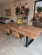Vol houten boomstamtafel met metalen onderstel, Ophalen, Nieuw