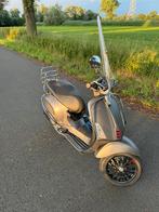 Vespa sprint mat grijs 2018 A klasse, Fietsen en Brommers, Ophalen of Verzenden