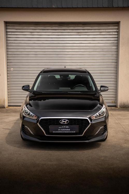 Hyundai I 30, Auto's, Hyundai, Bedrijf, i30, Apple Carplay, Benzine, Euro 6, Break, Automaat, Zwart, Stof, Voorwielaandrijving