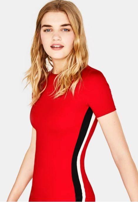 Robe courte Bershka - Sporty Chic, Vêtements | Femmes, Robes, Comme neuf, Taille 38/40 (M), Rouge, Enlèvement