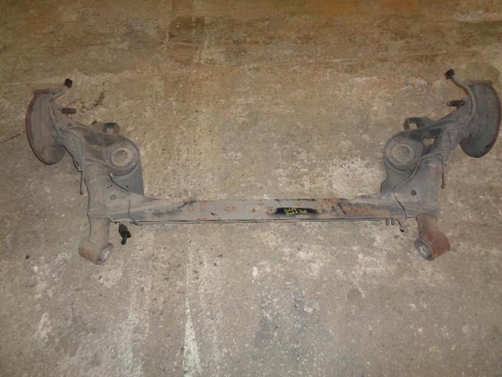 A vendre essieu VW Golf 4 Bora, Autos : Pièces & Accessoires, Autres pièces automobiles, Volkswagen, Utilisé, Enlèvement