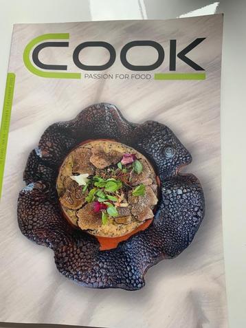 Saisoninier en cook magazines beschikbaar voor biedingen