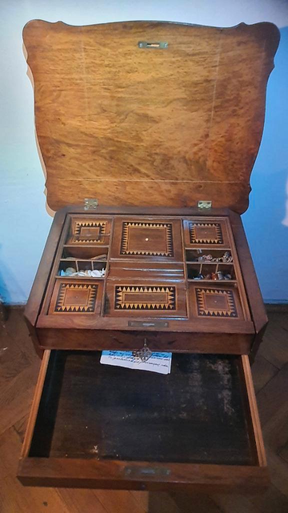 Table travailleuse Biedermeier XIXe, Antiek en Kunst, Antiek | Meubels | Tafels, Ophalen