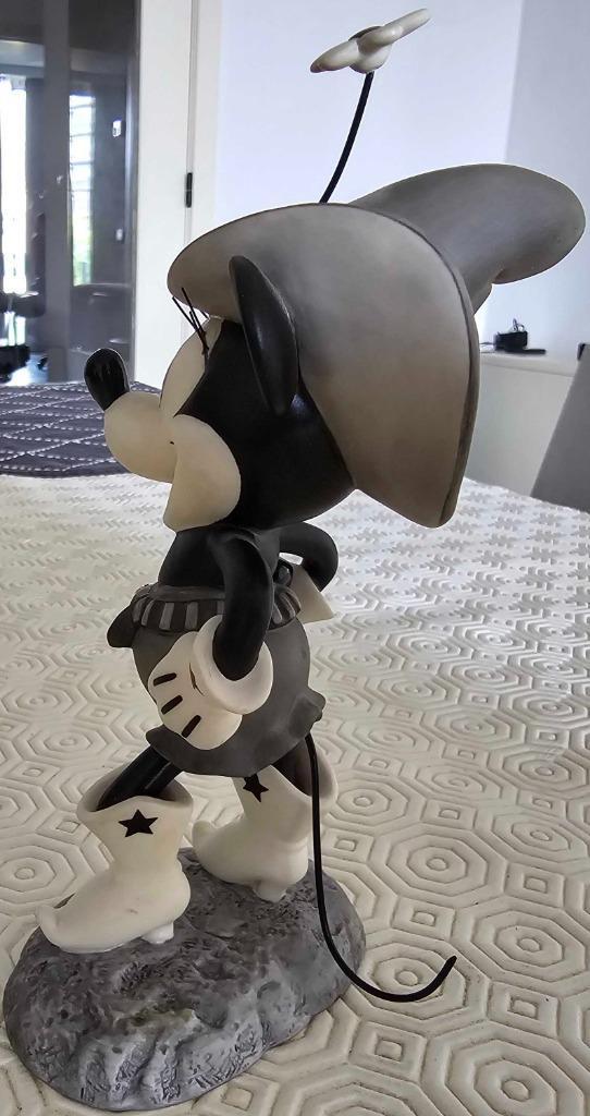 ② Minnie Mouse WDCC - Cutest Li'l Cowgirl from Two-Gun