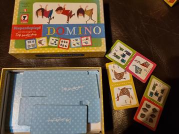 Domino Fiep Westendorp & Snakes Ladders beschikbaar voor biedingen
