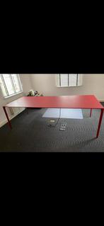 Mooie tijdloze tafel ARPER NUUR, Huis en Inrichting, Ophalen