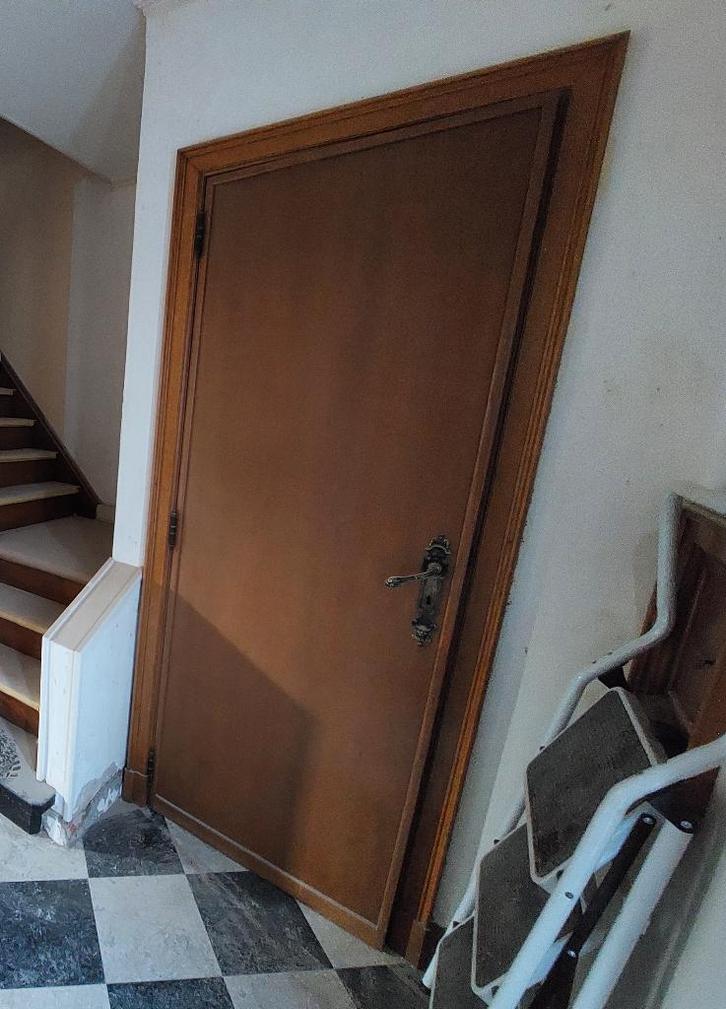 GRATIS Binnendeur bruin Brown interior door FOR FREE, Huis en Inrichting, Complete inboedels, Ophalen