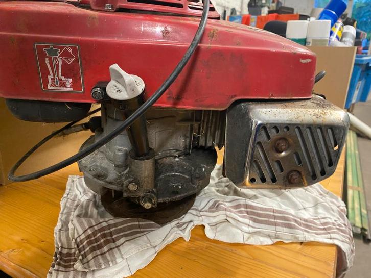 Honda grasmachine motor HR216, Tuin en Terras, Grasmaaiers, Gebruikt, Benzine-grasmaaier, Cirkelmaaier, Ophalen