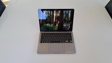 Apple MacBook Pro 13 Inch 1.4GHZ i5 256GB 8GB RAM (2020) beschikbaar voor biedingen