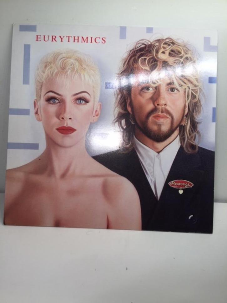 LP - Eurythmics - Revenge Embossed Cover ( Vinyl ), Cd's en Dvd's, Vinyl | Rock, Zo goed als nieuw, Poprock, 12 inch, Ophalen of Verzenden