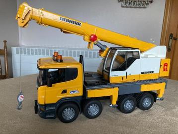 Bruder kraanwagen Liebherr. Leeftijd : 4 jaar, Ophalen of Verzenden
