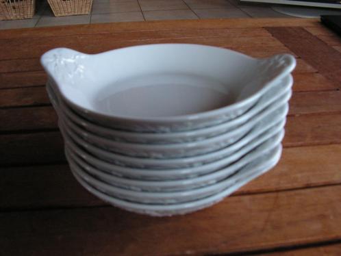 Lot de 8 belles soucoupes pour snacks., Maison & Meubles, Cuisine | Vaisselle, Comme neuf, Balance ou Balances, Porcelaine, Enlèvement ou Envoi