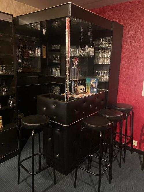 vintage bar met eventueel hoog tafeltje, Huis en Inrichting, Barren, Zo goed als nieuw, Ophalen