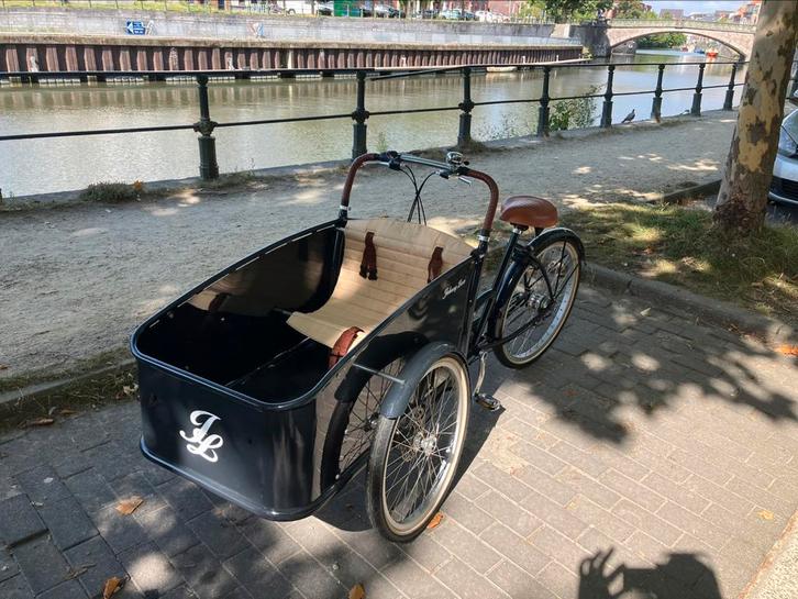 Johnny Loco bakfiets, Fietsen en Brommers, Fietsen | Bakfietsen, Gebruikt, Johnny Loco, 2 kinderen, Elektrisch, Ophalen