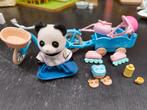 Sylvanian family panda fiets en skateset 5652, Verzamelen, Poppetjes en Figuurtjes, Ophalen of Verzenden, Zo goed als nieuw