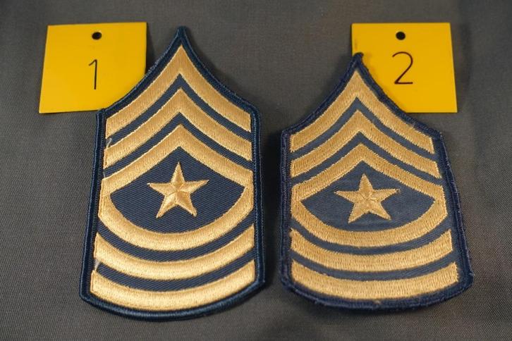 US ARMY # 16 - SERGEANT MAJOR (2 ex), Verzamelen, Militaria | Algemeen, Landmacht, Embleem of Badge, Ophalen of Verzenden