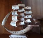 Vintage schip gemaakt van hoorn, Antiek en Kunst, Ophalen