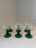 Luminarc wijnglazen met groene voet, Verzamelen, Glas en Drinkglazen, Ophalen of Verzenden, Zo goed als nieuw