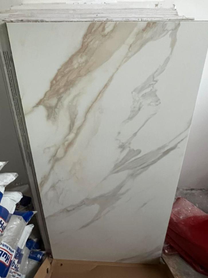 Carrelage Dorian Gold poli + receveur de douche avec siphon, Bricolage & Construction, Plaques & Panneaux, Neuf, Enlèvement