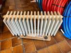 2 gietijzeren radiatoren (40 cm hoog, 20 cm breed), Doe-het-zelf en Bouw, Verwarming en Radiatoren, Ophalen, 30 tot 80 cm, Gebruikt