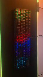 gaming toesenbord en muis €30 muismat €10, Computers en Software, Desktop Pc's, Ophalen, Zo goed als nieuw, Gaming