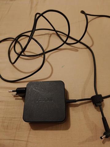 Chargeur de PC portable ASUS - 19V  beschikbaar voor biedingen