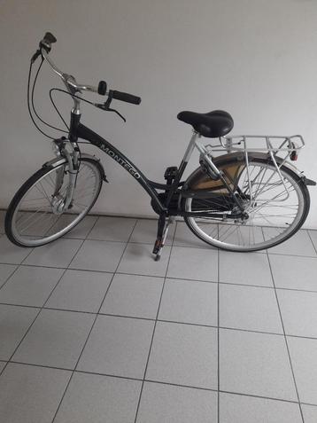 Montego dames framemaat  55 cm 8 versnelling  beschikbaar voor biedingen