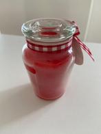 Petite bougie rouge senteur fraise dans un joli petit pot, Maison & Meubles, Accessoires pour la Maison | Bougeoirs & Bougies