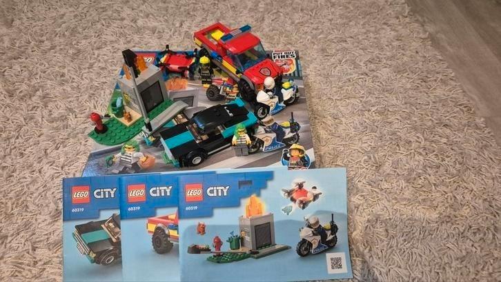 LEGO City Brandweer & Politie Achtervolging - 60319, Kinderen en Baby's, Speelgoed | Duplo en Lego, Zo goed als nieuw, Lego, Ophalen of Verzenden