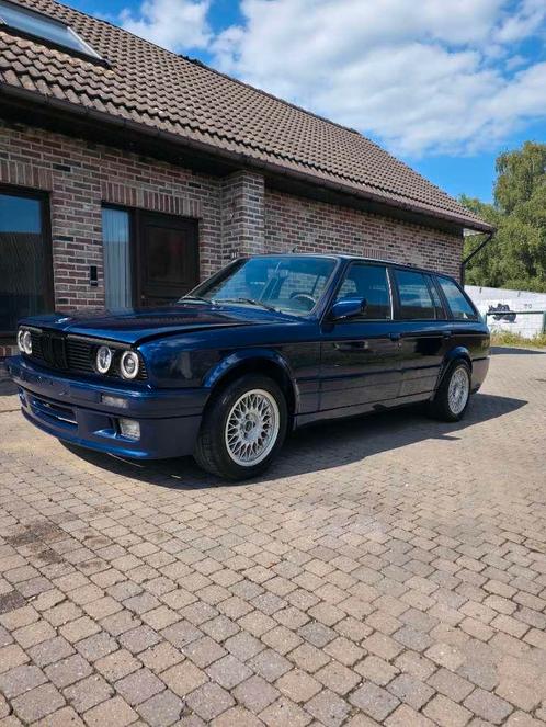 Bmw e30 touring 318is zeer mooie staat, Auto's, BMW, Particulier, 3 Reeks, Benzine, Break, 5 deurs, Handgeschakeld, Blauw, Grijs