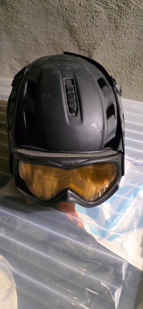 Zo goed als nieuwe Uvex helm snowboarden/skiën (maat S-L,, Sport en Fitness, Snowboarden, Zo goed als nieuw, Helm of Bescherming