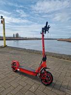 Elektrische step Ninebot Max G30 45km/h Ferrari Edition., Fietsen en Brommers, Ophalen, Zo goed als nieuw