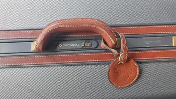 Valies merk Samsonite beschikbaar voor biedingen