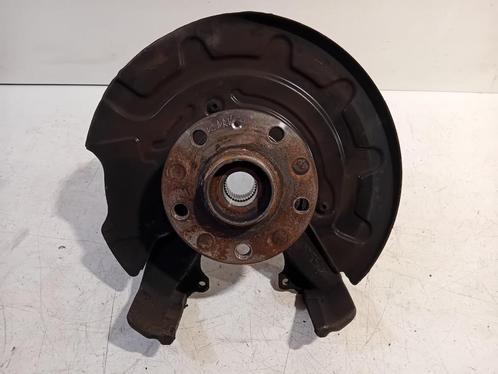 WIELNAAF RECHTS VOOR Seat Leon (5FB) (01-2012/08-2020), Auto-onderdelen, Remmen en Aandrijving, Seat, Gebruikt