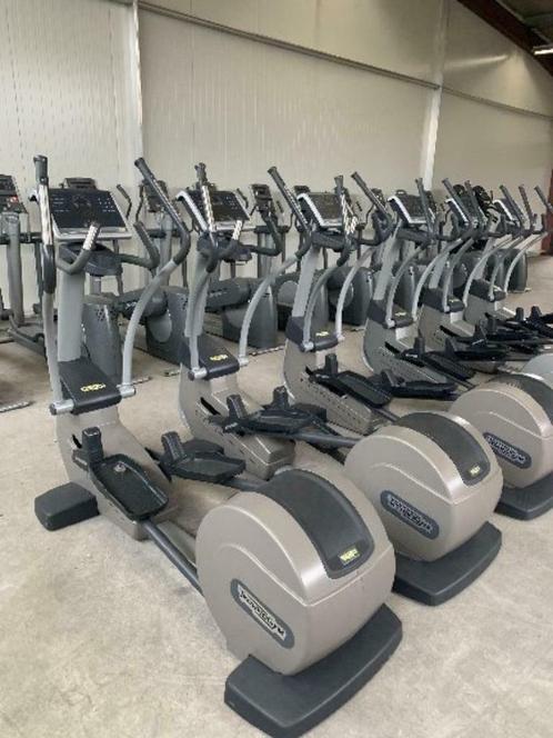 Technogym topmodel crosstrainer gegarandeerd laagste prijs, Sport en Fitness, Fitnessmaterialen, Zo goed als nieuw, Armen, Benen