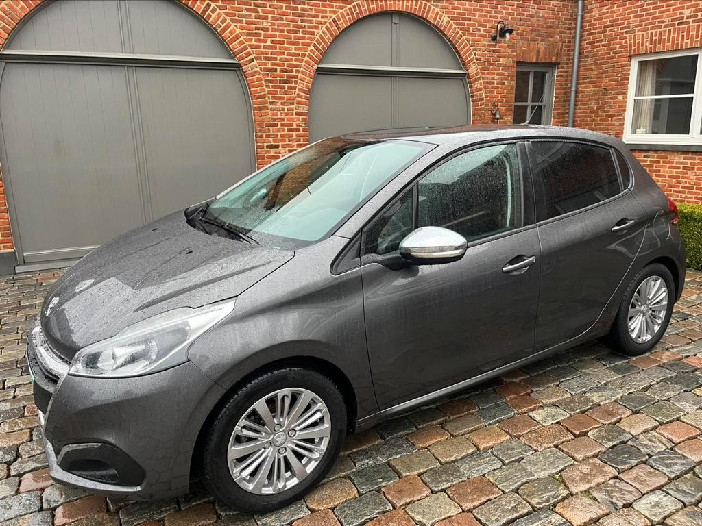 Peugeot 208 Style / allure 1.2 van 2018 GEKEURD VOOR VERKOOP