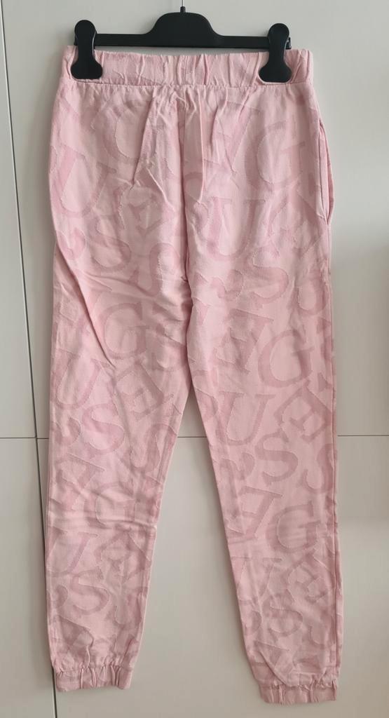 Guess Kids meisjes roze sweatpants, 14 jaar, Kinderen en Baby's, Kinderkleding | Maat 164, Gebruikt, Meisje, Broek, Ophalen of Verzenden