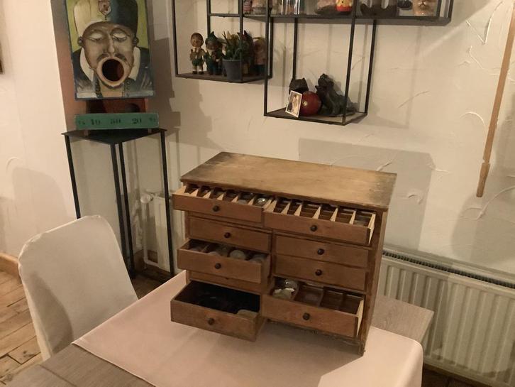 Exclusieve ladenkastje ( horlogemaker), Antiek en Kunst, Antiek | Overige Antiek, Ophalen