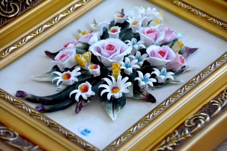 Kingson Capodimonte Porseleinen 3D Bloemenboeket, Antiek en Kunst, Antiek | Porselein, Ophalen