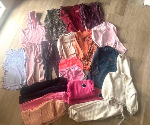 Meisjes pakket maat 104, 23 stuks, Kinderen en Baby's, Babykleding | Baby-kledingpakketten, Zo goed als nieuw, Ophalen