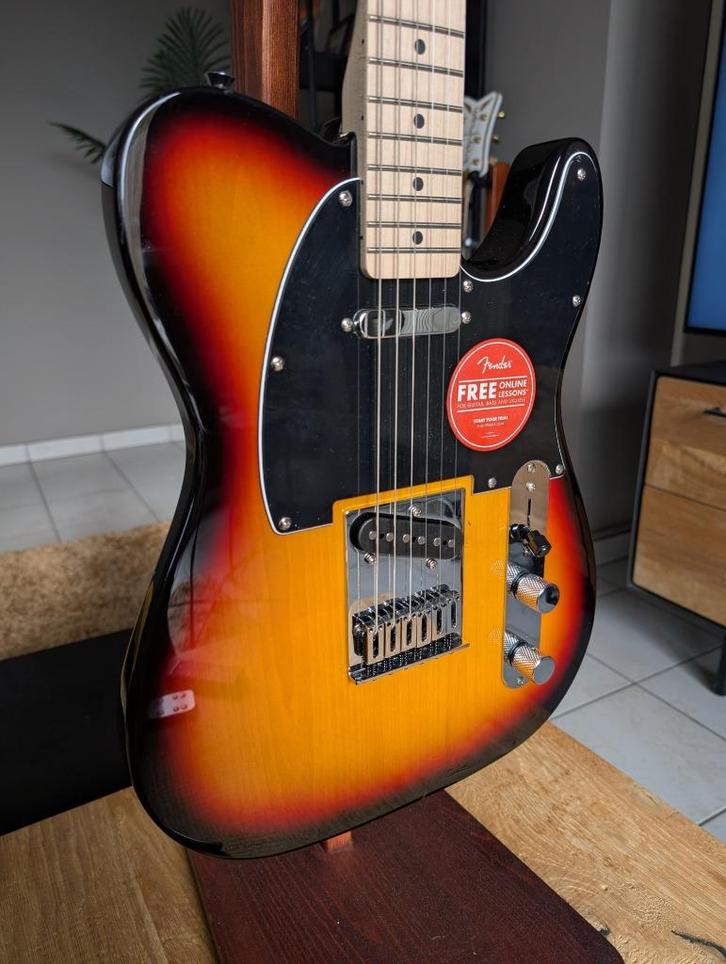 Squier Affinity Telecaster 3 Tone Sunburst, Muziek en Instrumenten, Snaarinstrumenten | Gitaren | Elektrisch, Gebruikt, Solid body