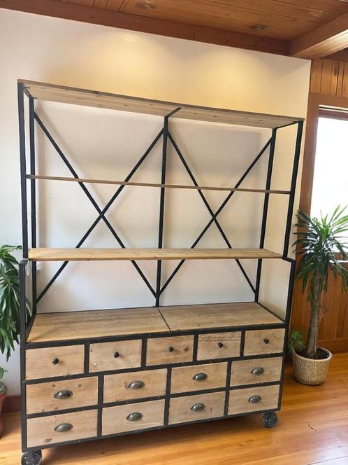 Boekenkast in industriële stijl, Huis en Inrichting, Kasten | Boekenkasten, Nieuw, 100 tot 150 cm, 150 tot 200 cm, 25 tot 50 cm