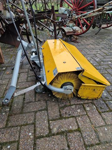 Stiga VA001 art. 13-3912-11 frontborstel beschikbaar voor biedingen
