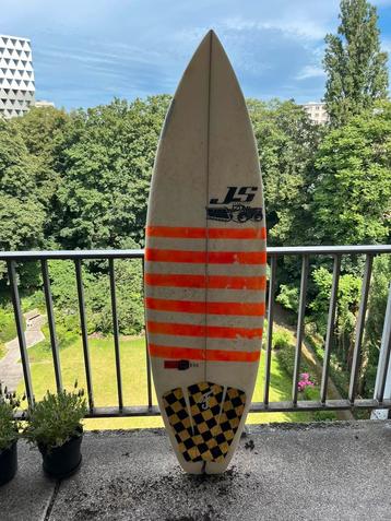 JS Industries (australian) signed surfboard beschikbaar voor biedingen