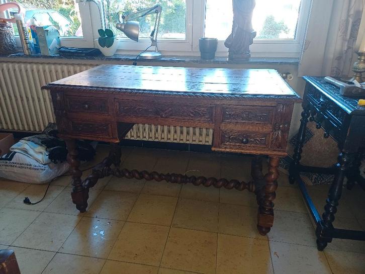 Klein antiek houten bureel met laden, Antiek en Kunst, Antiek | Meubels | Kasten, Ophalen