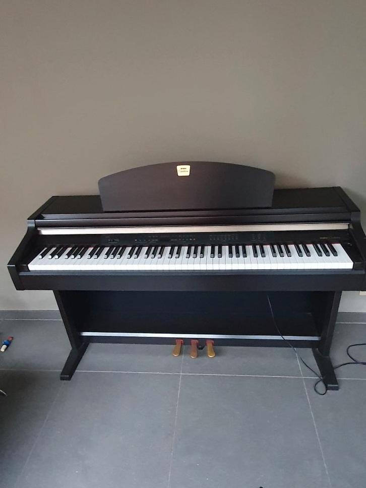 Piano Yamaha Clavinova CLP 930, Muziek en Instrumenten, Piano's, Gebruikt, Piano, Bruin, Digitaal, Ophalen