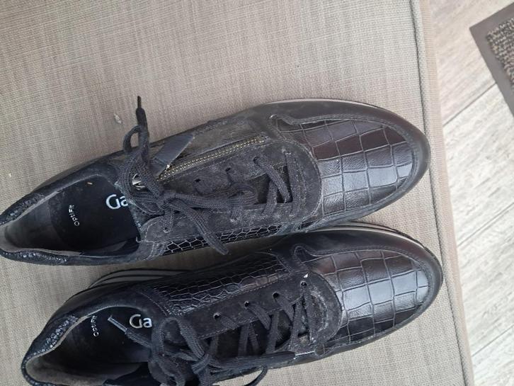 Lage zwarte  damessneakers Gabor maat 42,5, Kleding | Dames, Schoenen, Zo goed als nieuw, Sneakers, Zwart, Ophalen